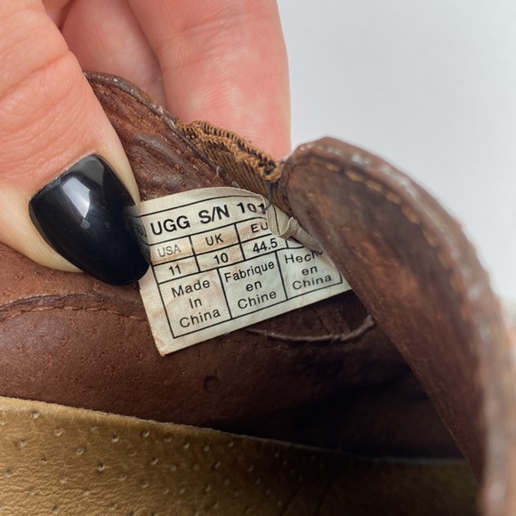 Ugg | Brown Leather Slip On Loafers Men’s 11 - Picture 10 of 10